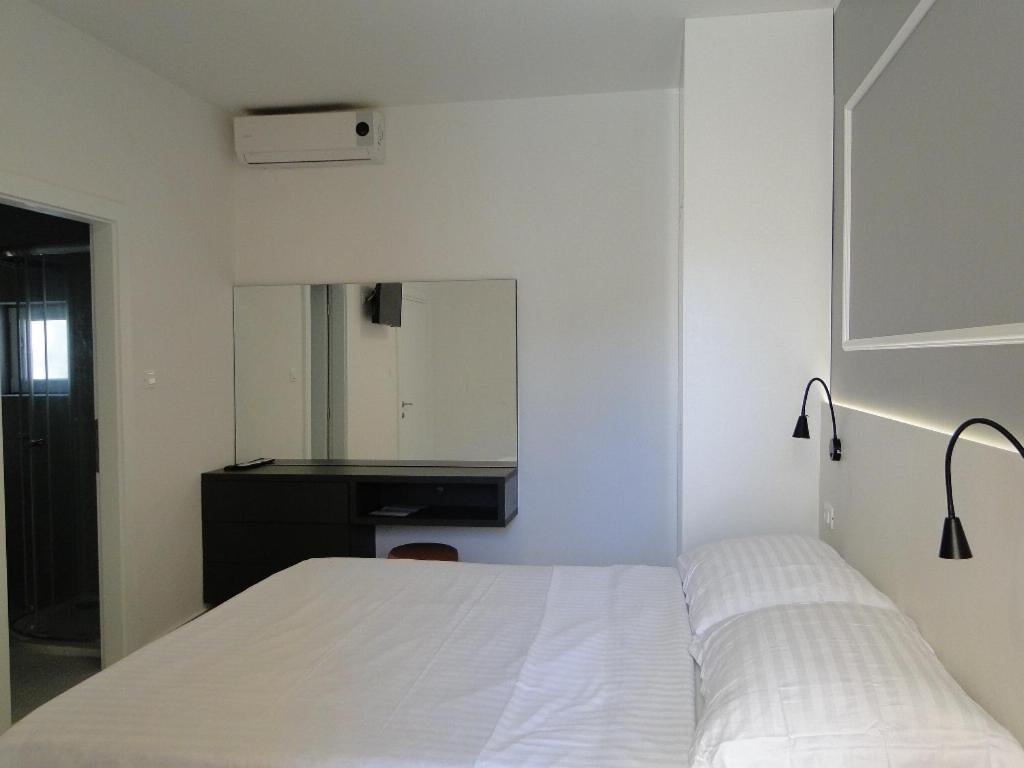 Rooms Tepli Bok Primošten Exterior foto